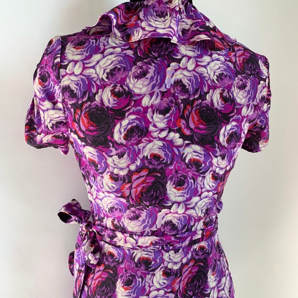 ⚡️[Juicy Couture] Blooming Rose Silk Wrap Dress - Picture 6 of 9